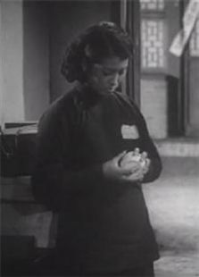 姊姊妹妹站起来（1951）电影